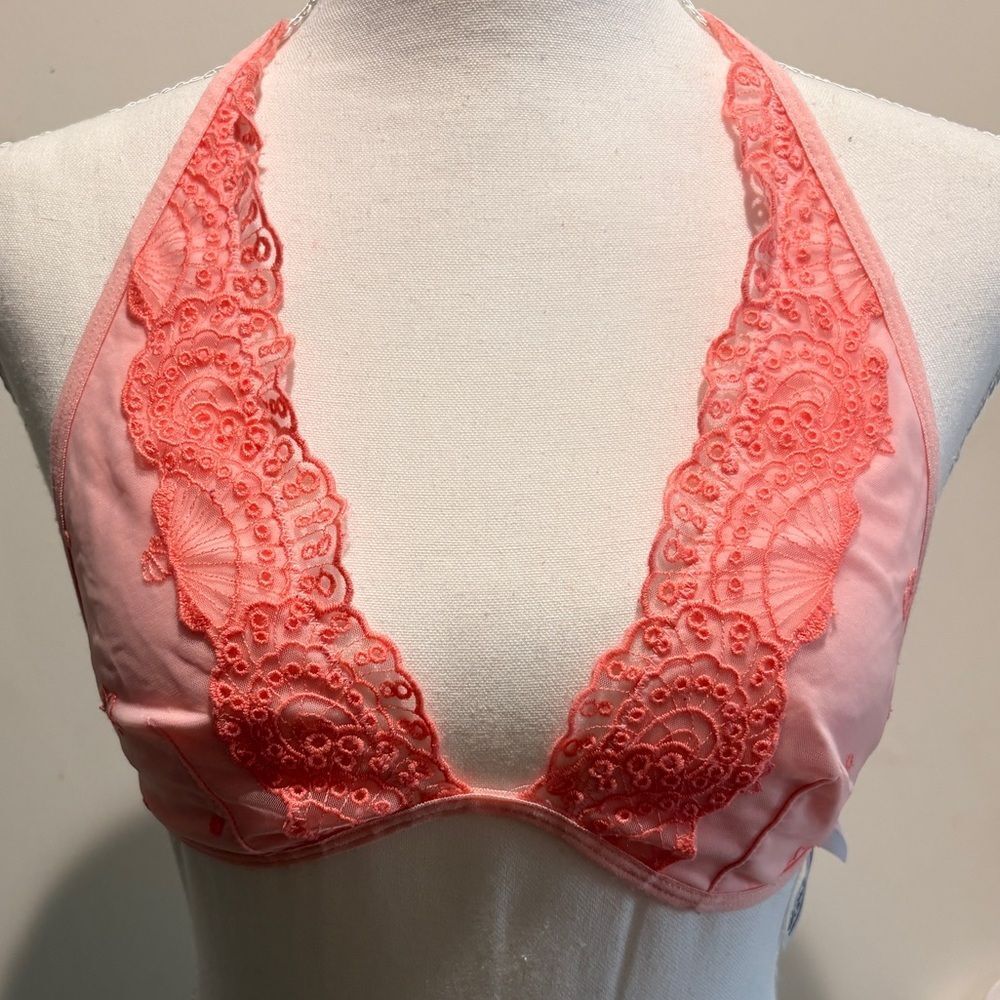 Urban Outfitters Lace Bralette in Pink